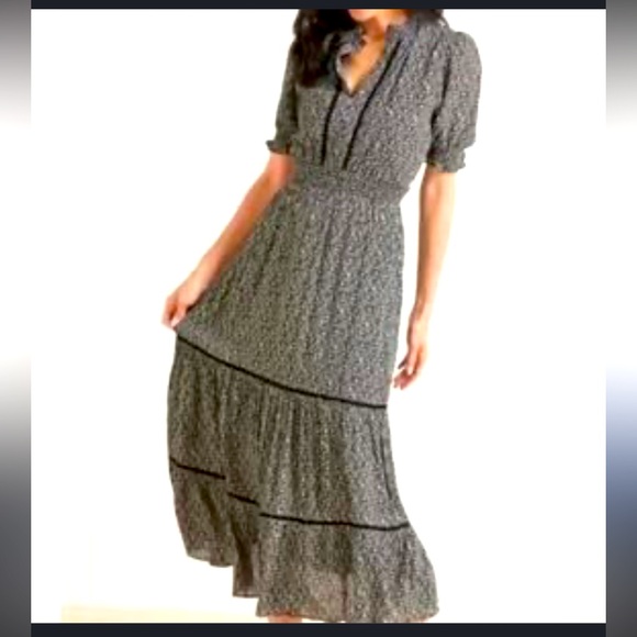 Elegant Black & white Floral Dress by Roan and Ryan - Size XS - Great condition! - Picture 1 of 7